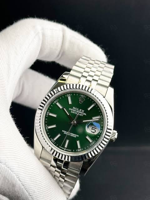 Rolex Oyster Perpetual Datejust ( Jubilee Bracelet )